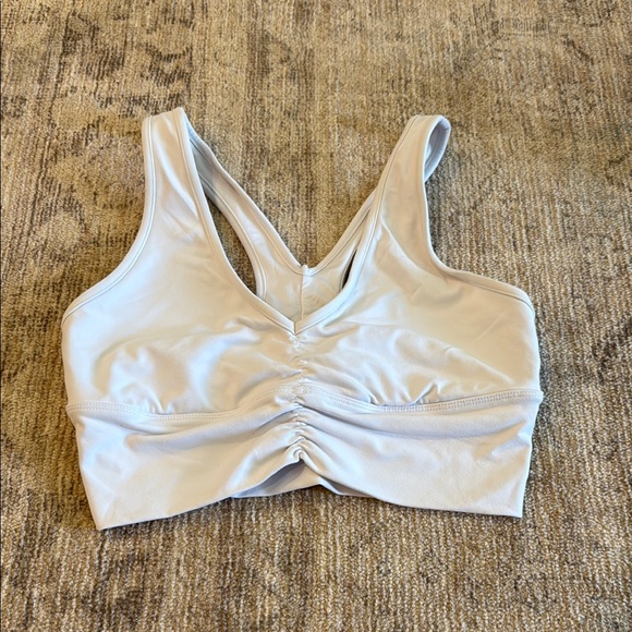 ALO Sports Bra - Picture 1 of 3